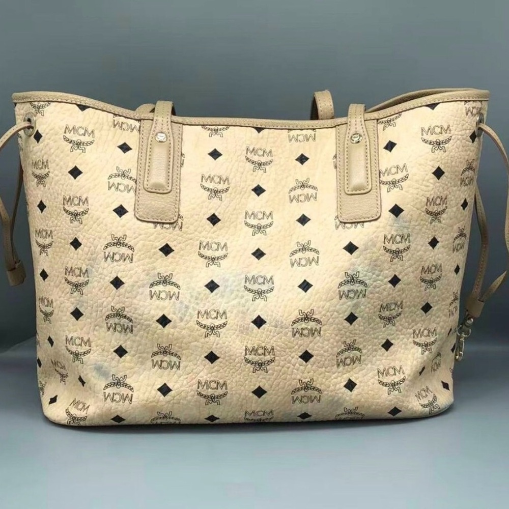 MCM Liz Reversible Tote with Dustbag - Picture 3 of 10